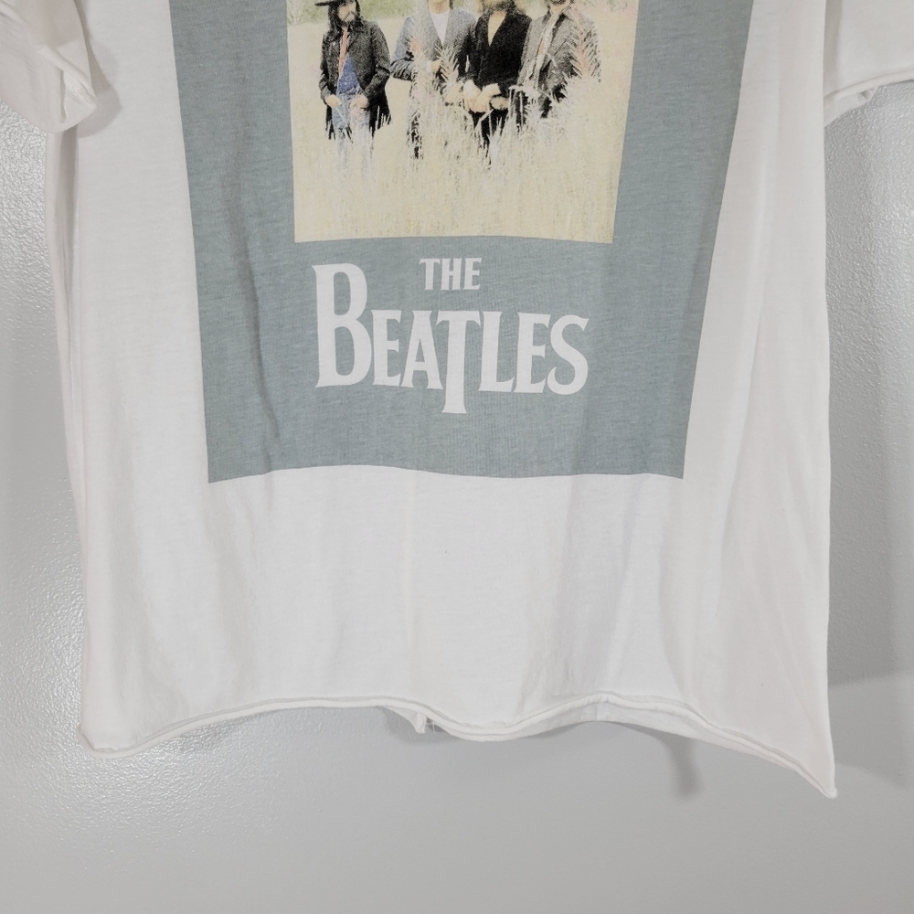 THE BEATLES white pixel Group In Field rock n roll short sleeve graphic tshirt - Picture 3 of 8